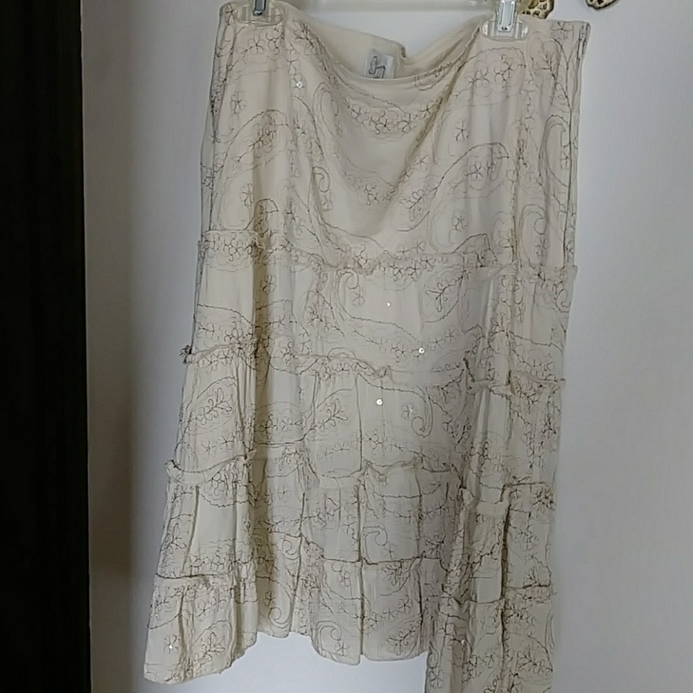 Butterfly (Logo on Tag) Skirt Size 16